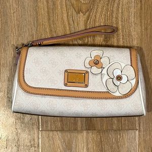 NWOT Guess clutch with strap